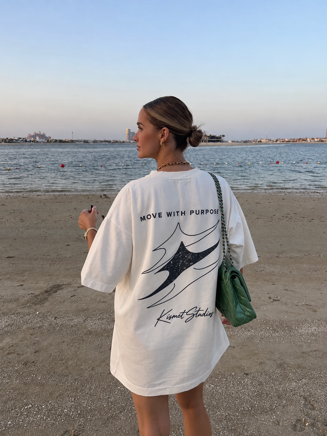 Move With Purpose Tee Blanco - puesta
