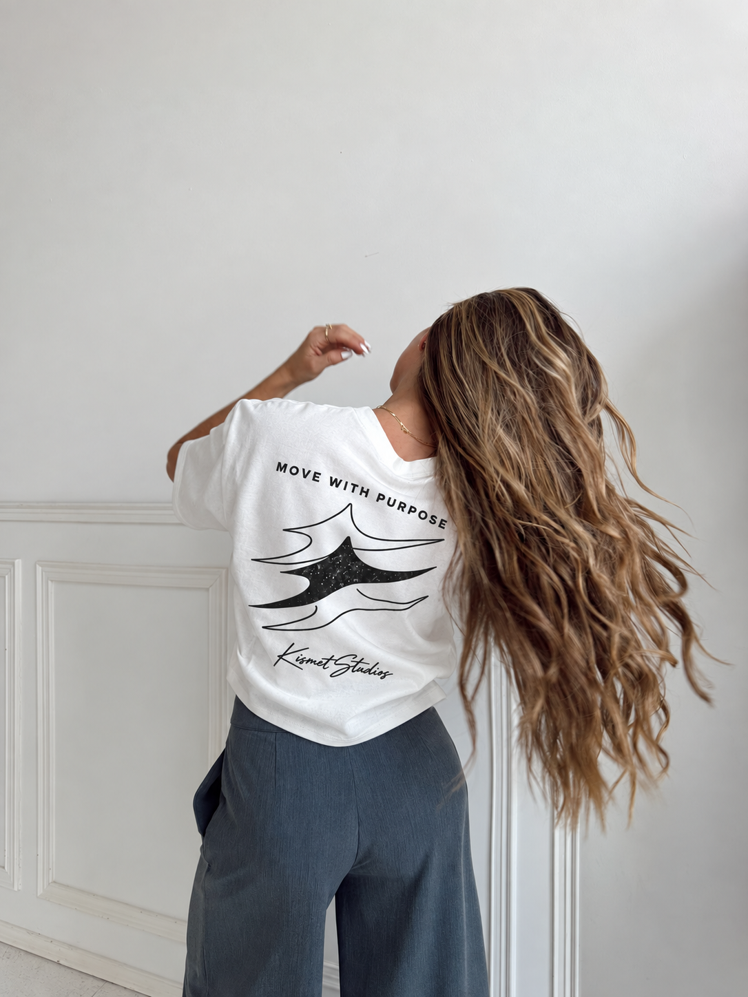 Move With Purpose Tee Blanco - puesta 2