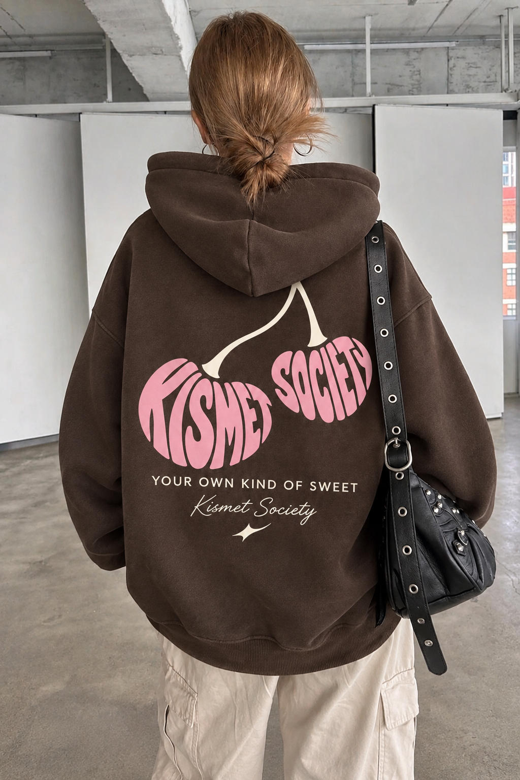 Own Kind Of Sweet Hoodie Chocolate - puesta
